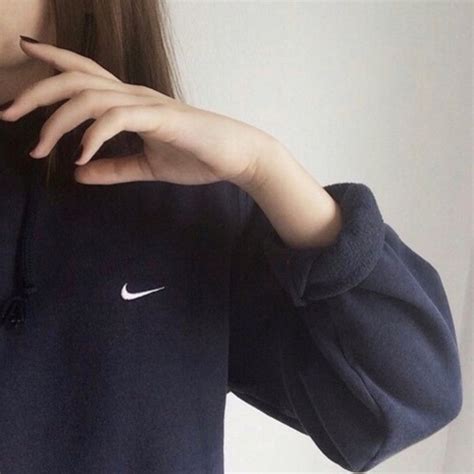 Tumblr girl Nike